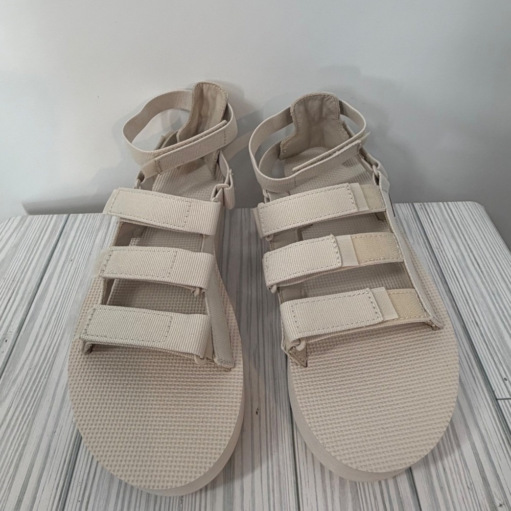 Teva Flatform Mevia Universal Gladiator Sandals Sand Beige 1116810 Women 10 NWOT
